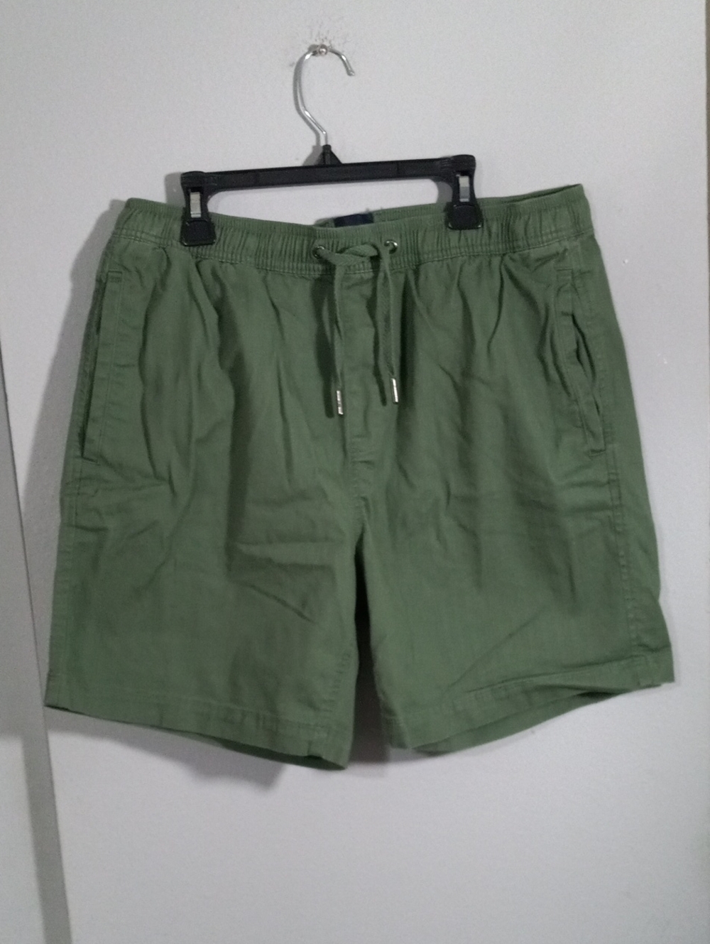 GAP Men's Drawstring Olive Shorts Elastic Waist Nautical Sz M